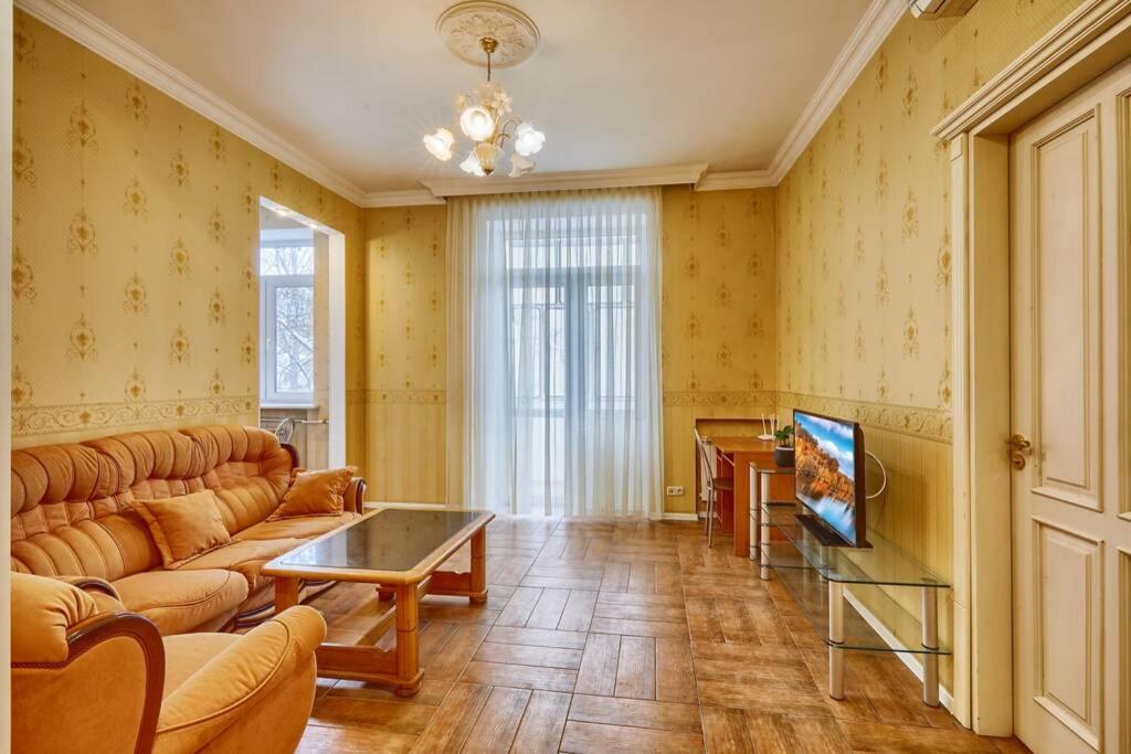 Apartment Near Bessarabsky Square كييف المظهر الخارجي الصورة