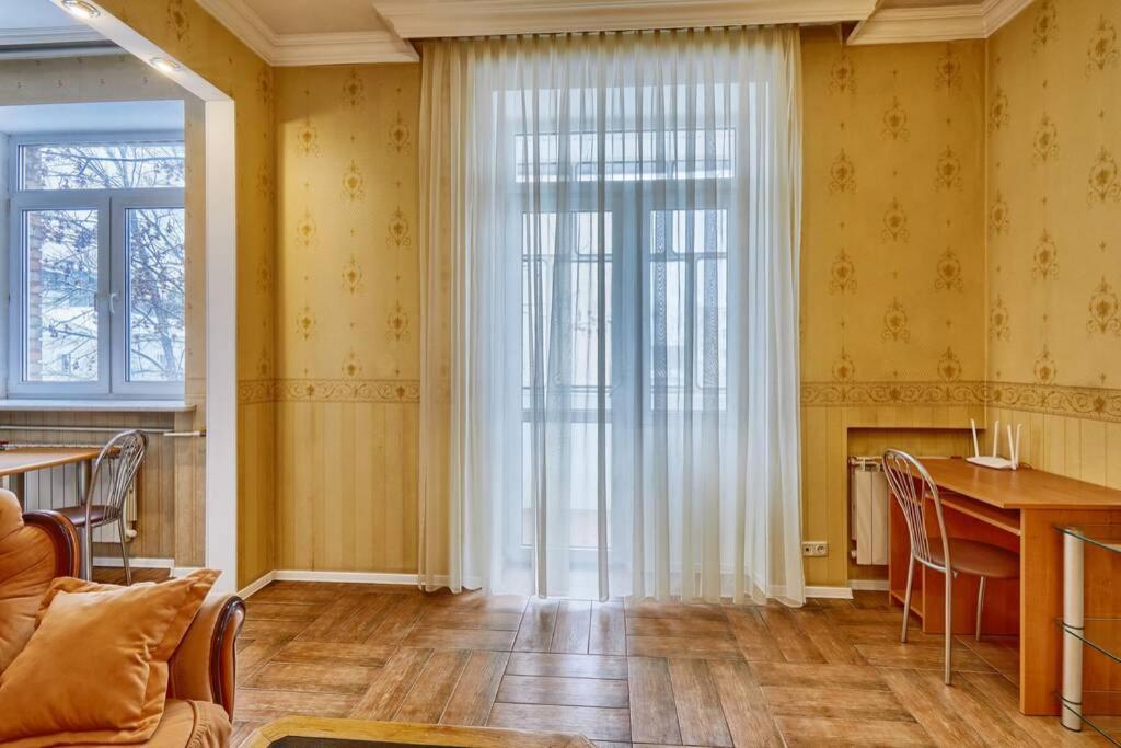 Apartment Near Bessarabsky Square كييف المظهر الخارجي الصورة